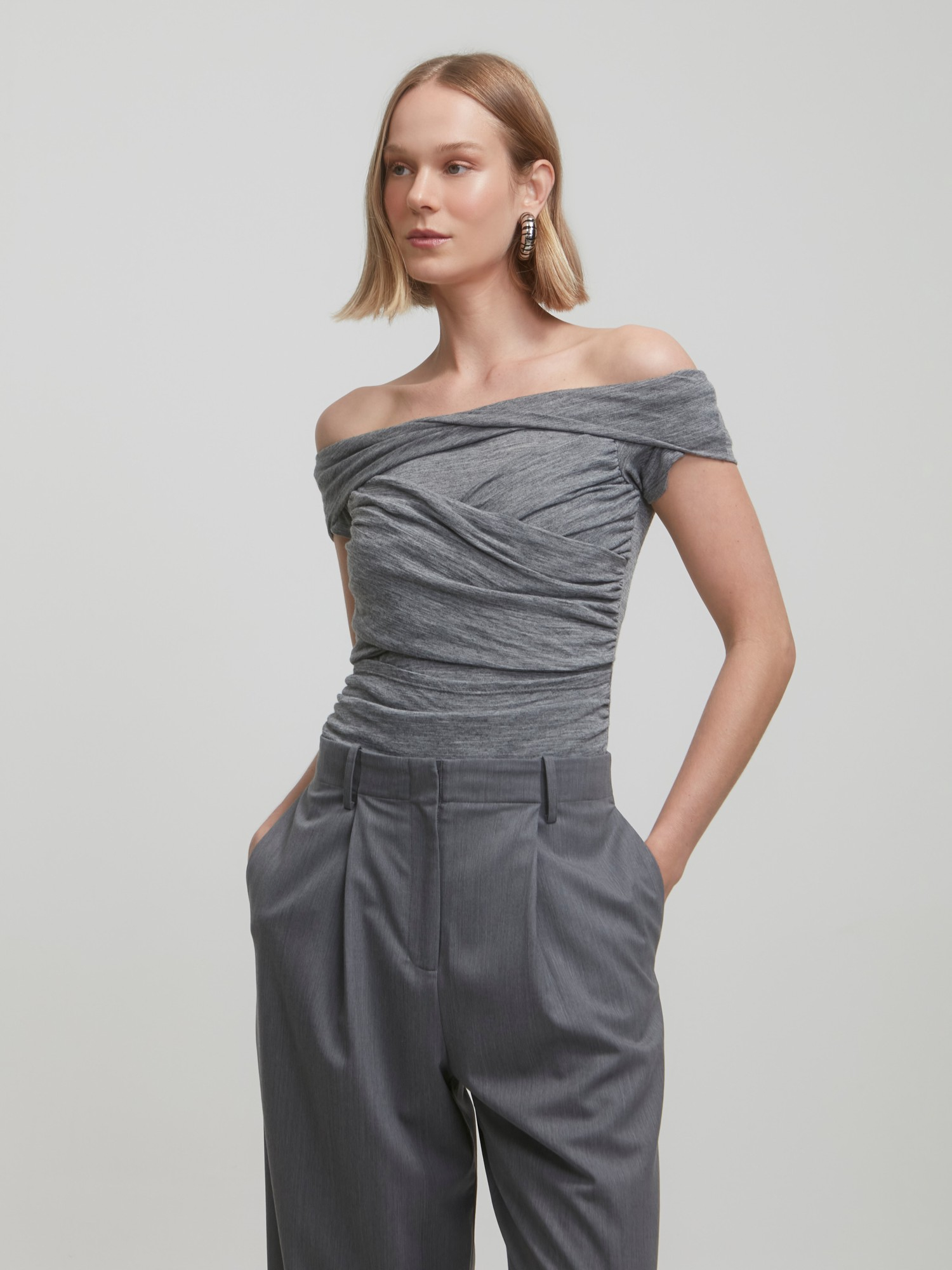Blusa Transpasse Kyle Grey