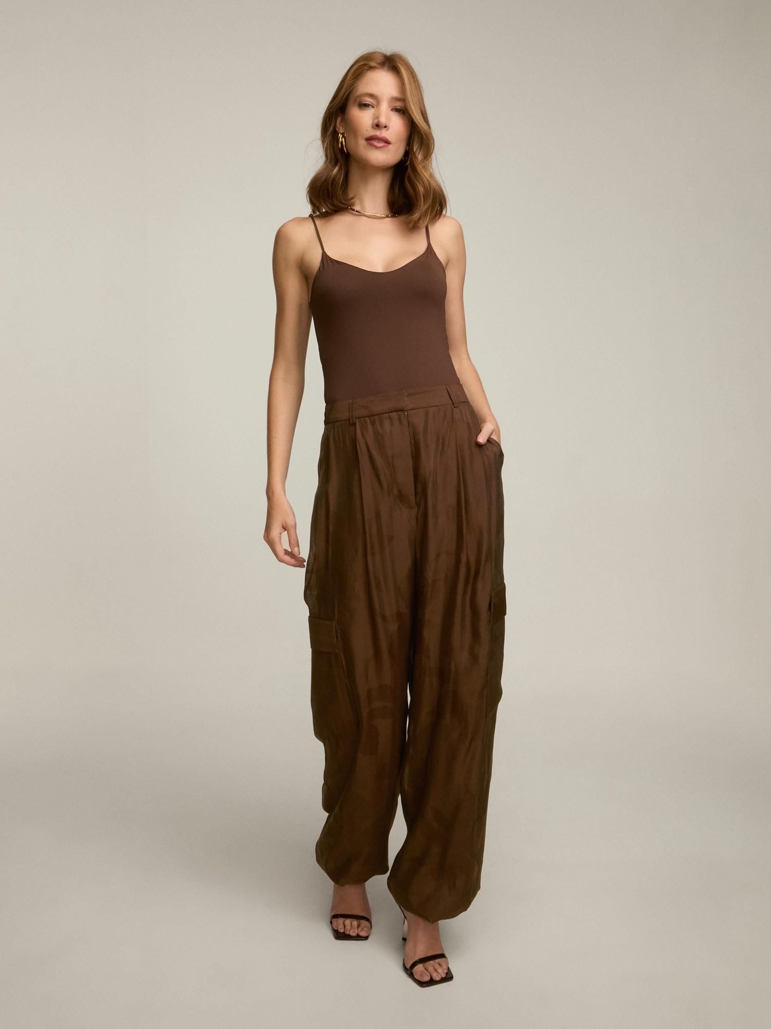 Regata Under Brown Regata Under Brown