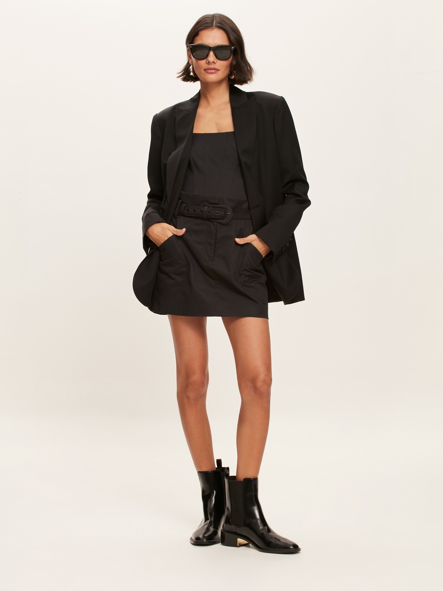 Saia Atena Sarja Black