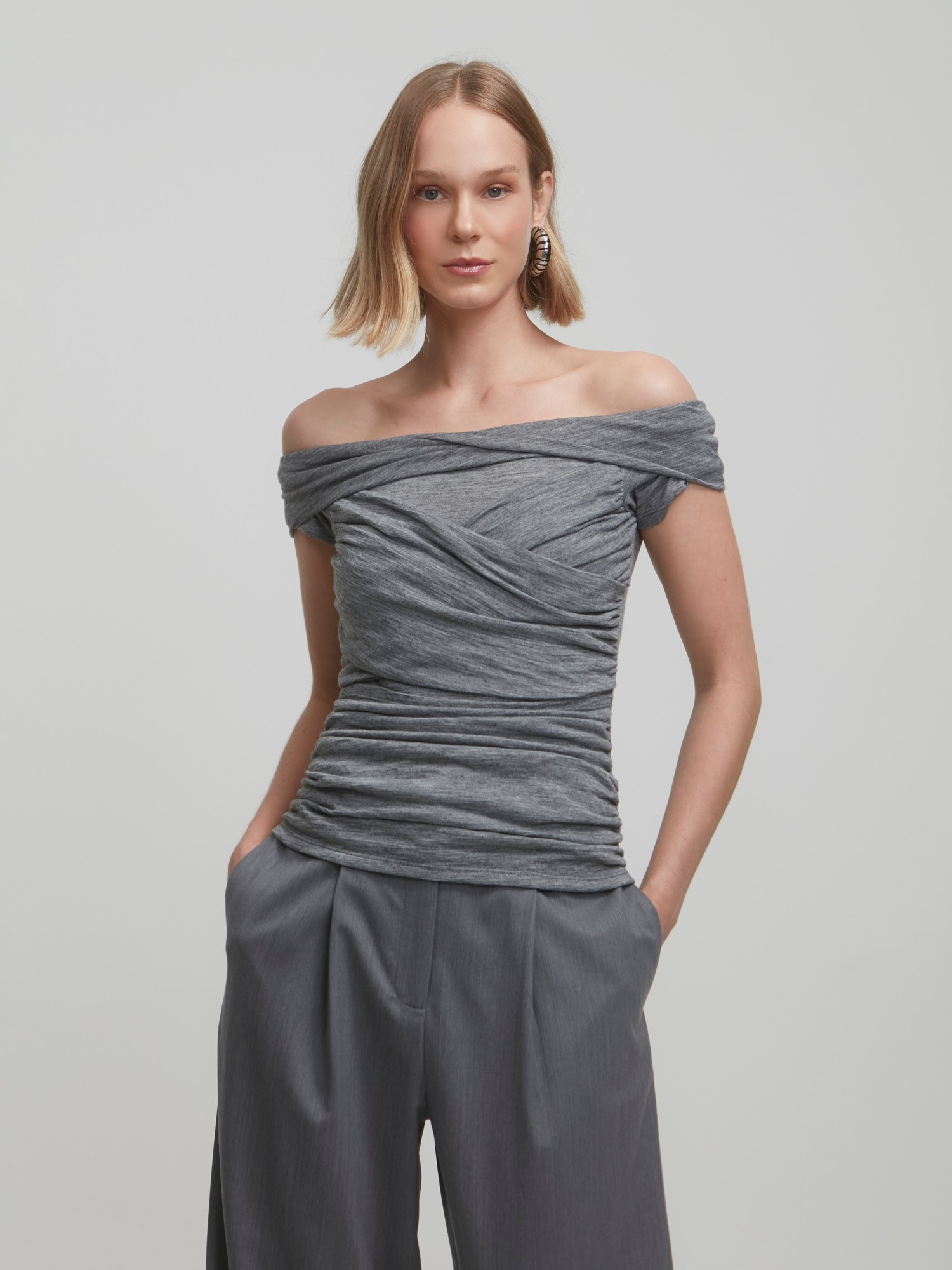 Blusa Transpasse Kyle Grey
