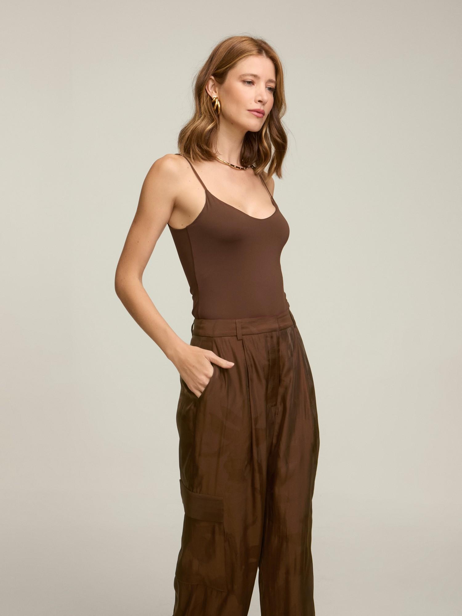 Regata Under Brown Regata Under Brown